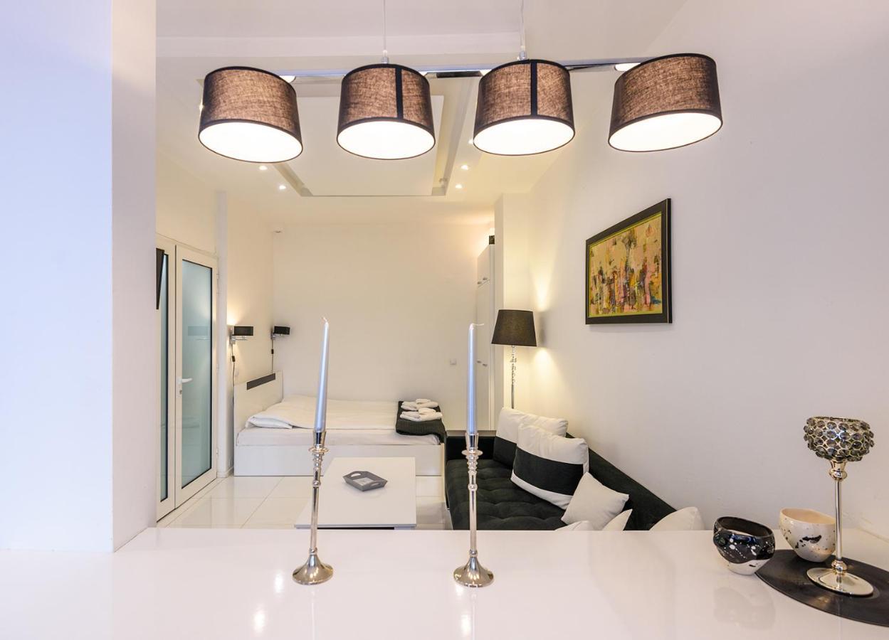 Zero-Waste Studio Apartment In Central ソフィア エクステリア 写真