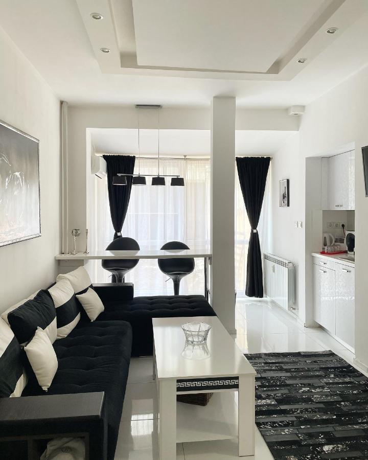 Zero-Waste Studio Apartment In Central ソフィア エクステリア 写真